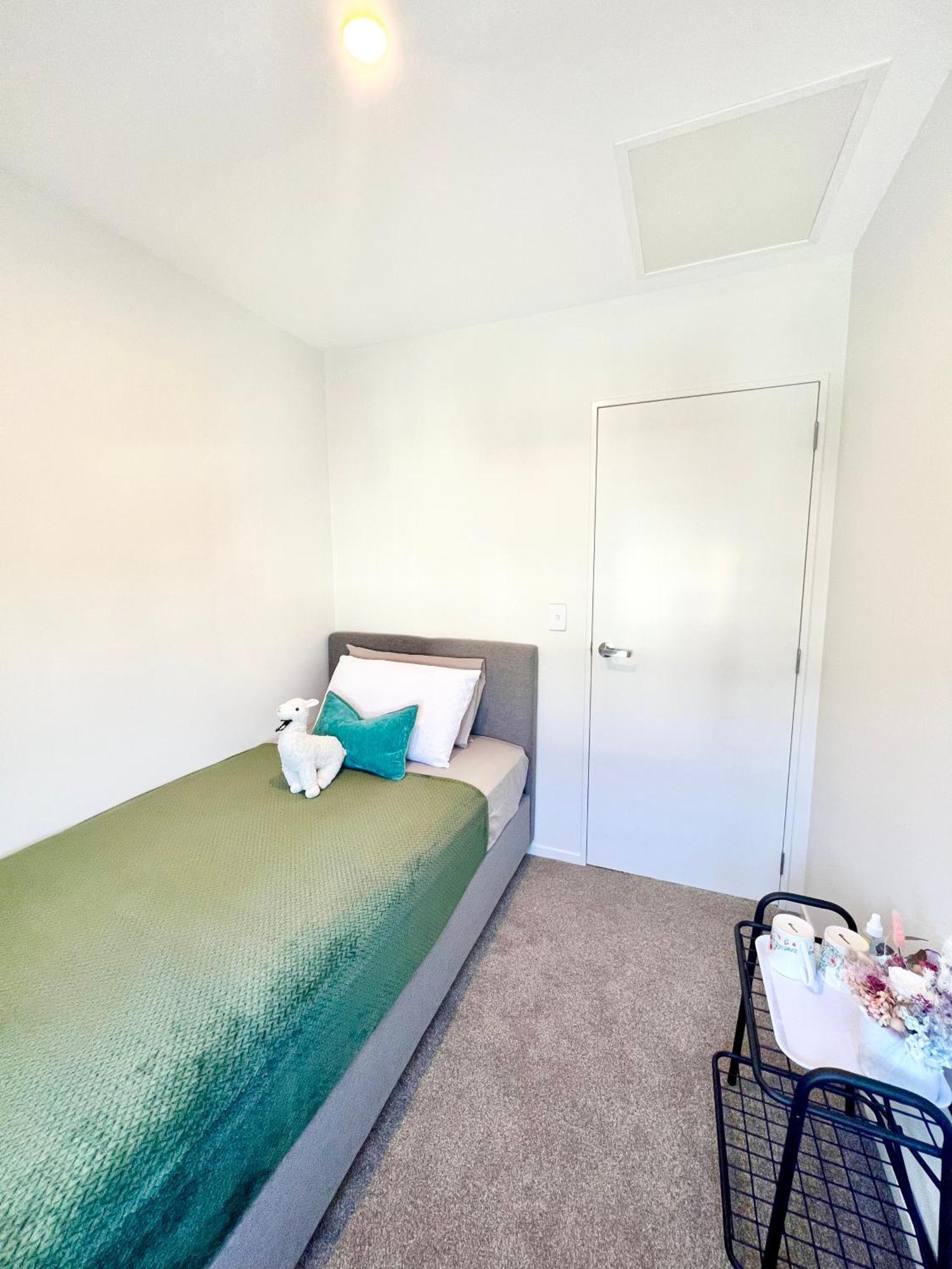 A&J Queen Bedroom-Quiet And Brand New With Reserve View โอ๊คแลนด์ ภายนอก รูปภาพ